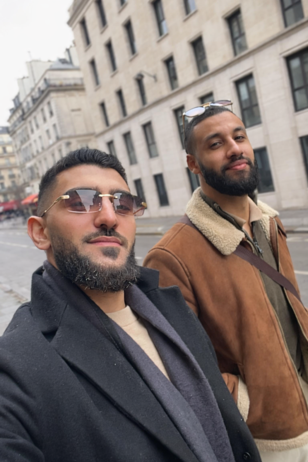 Paris — de to grunnleggerne i gatene